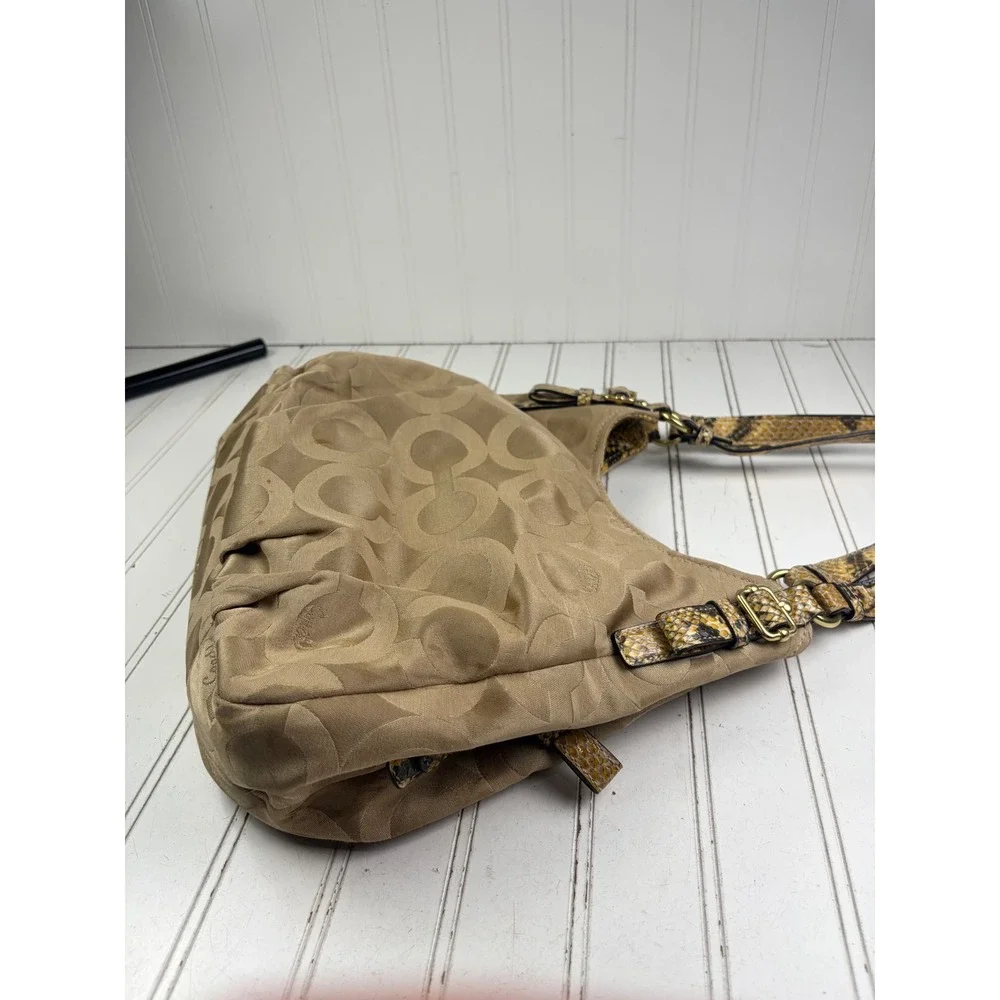 Coach Vintage Y2K Madison Op Art Sateen Maggie Shoulder Bag Purse